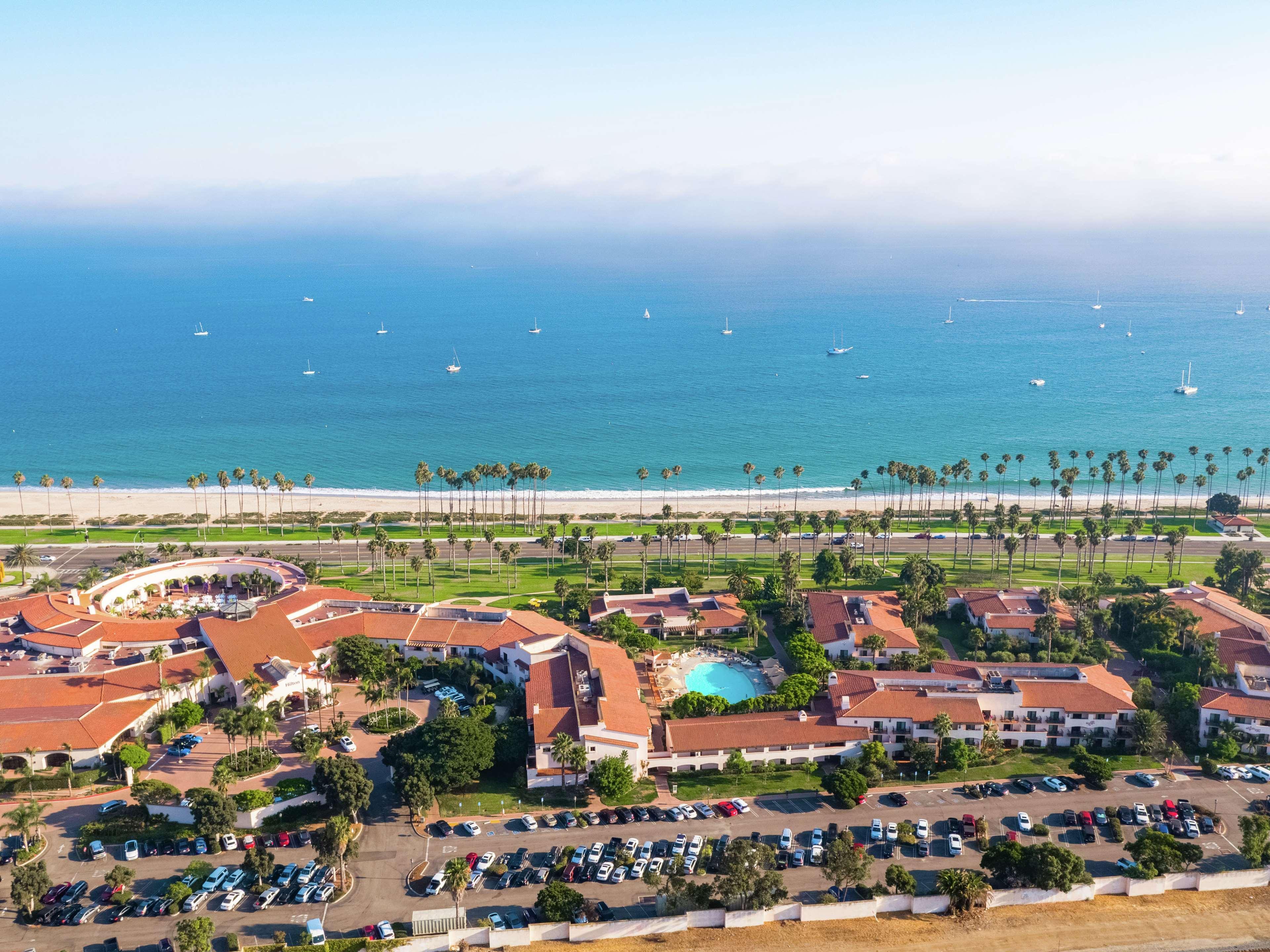 Hilton Santa Barbara Beachfront Resort Bagian luar foto