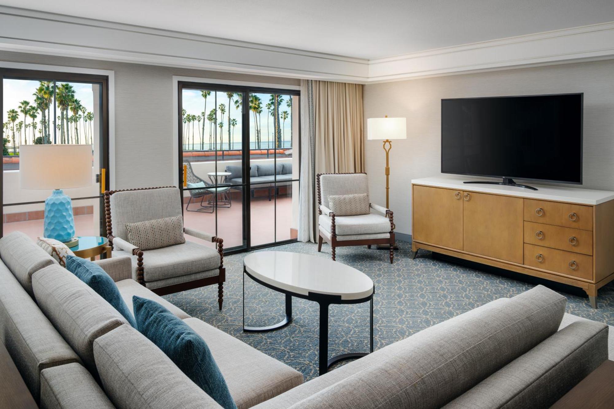 Hilton Santa Barbara Beachfront Resort Bagian luar foto