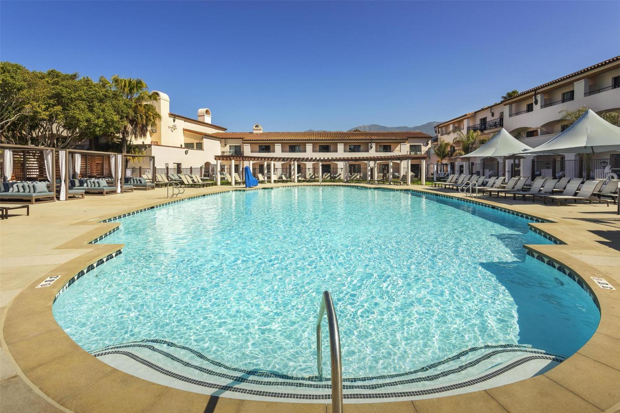 Hilton Santa Barbara Beachfront Resort Bagian luar foto